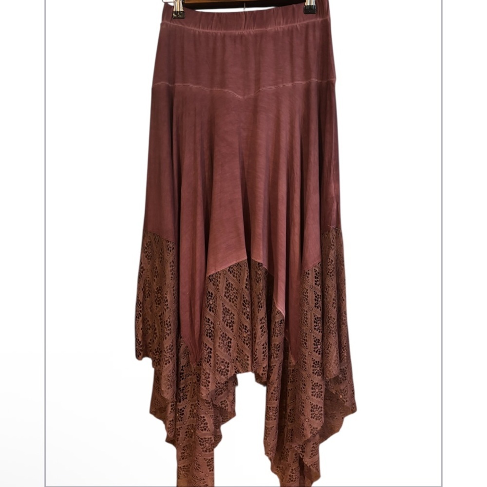 POL Asymmetrical Boho Handkerchief Hem Skirt in Dusty Rose/Brown - Picture 2 of 4